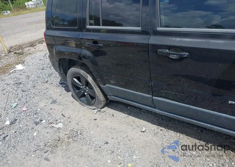 2012 Jeep Patriot Latitude z USA, uszkodzony, nr VIN 1C4NJPFA4CD696564